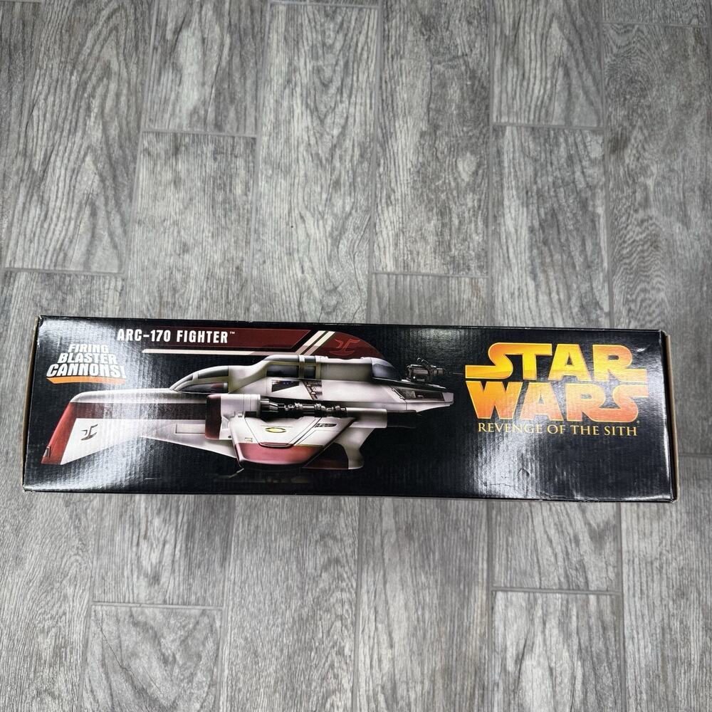 2005 STAR WARS REVENGE OF THE SITH ARC-170 FIGHTER STARSHIP FOR 4" FIGURES NIB - Picture 4 of 6
